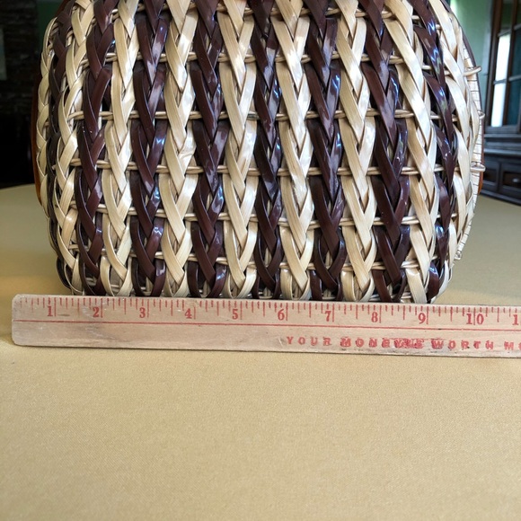 Vintage Wicker Purse - Picture 7 of 10